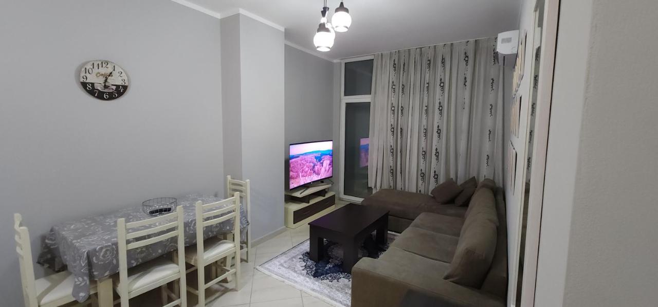Pleasing Place With Free Parking On Site In Tirana Komuna E Parisit Экстерьер фото