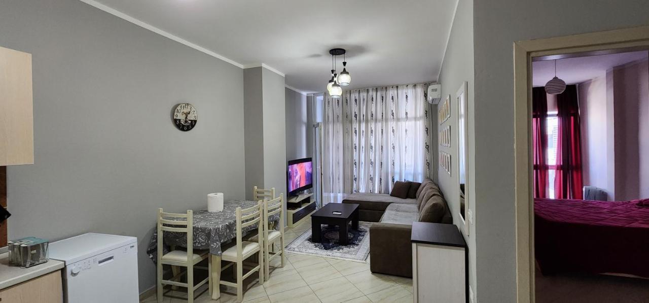 Pleasing Place With Free Parking On Site In Tirana Komuna E Parisit Экстерьер фото