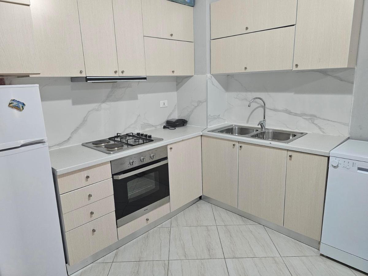 Pleasing Place With Free Parking On Site In Tirana Komuna E Parisit Экстерьер фото